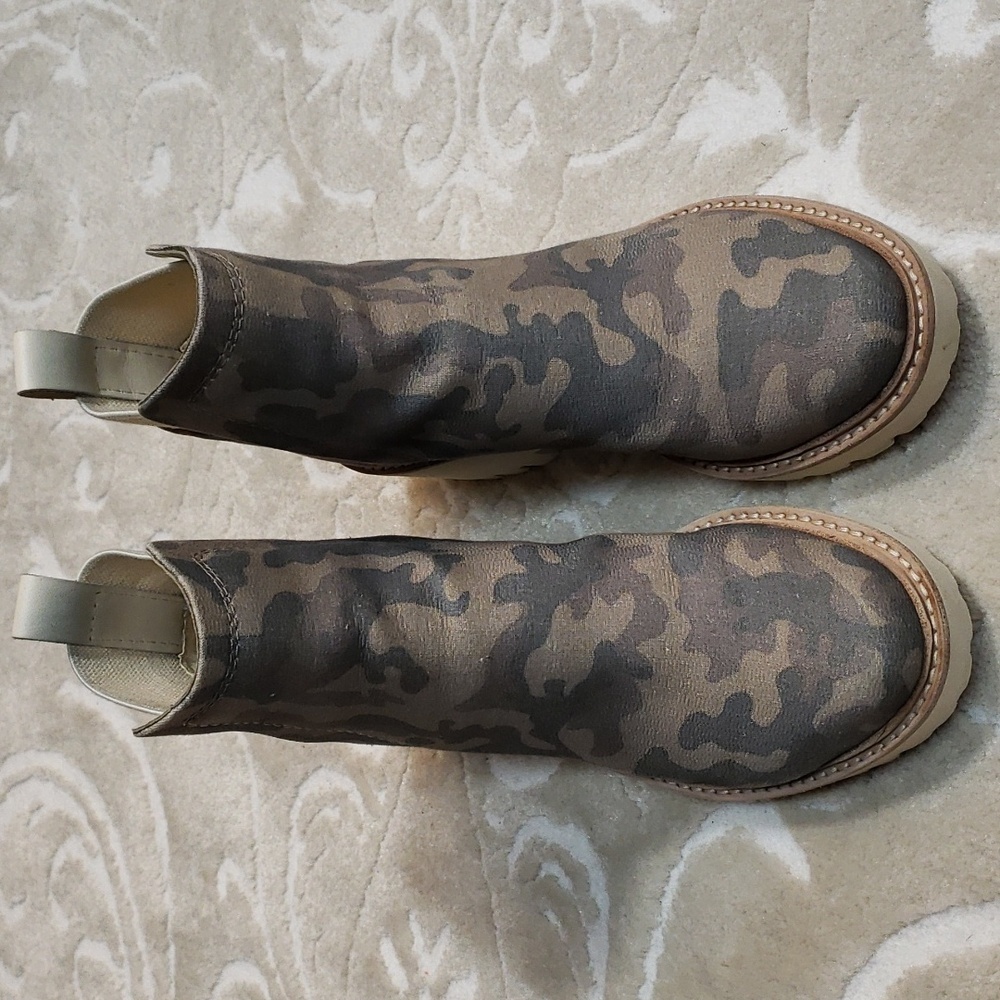 Dolce Vita Camouflage Ankle Boots